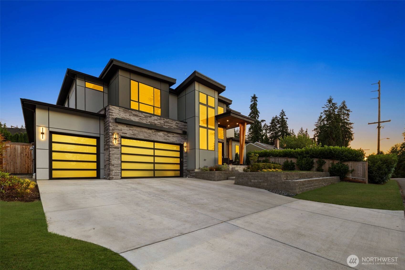 Bellevue, WA 98006,15411 SE 38th ST