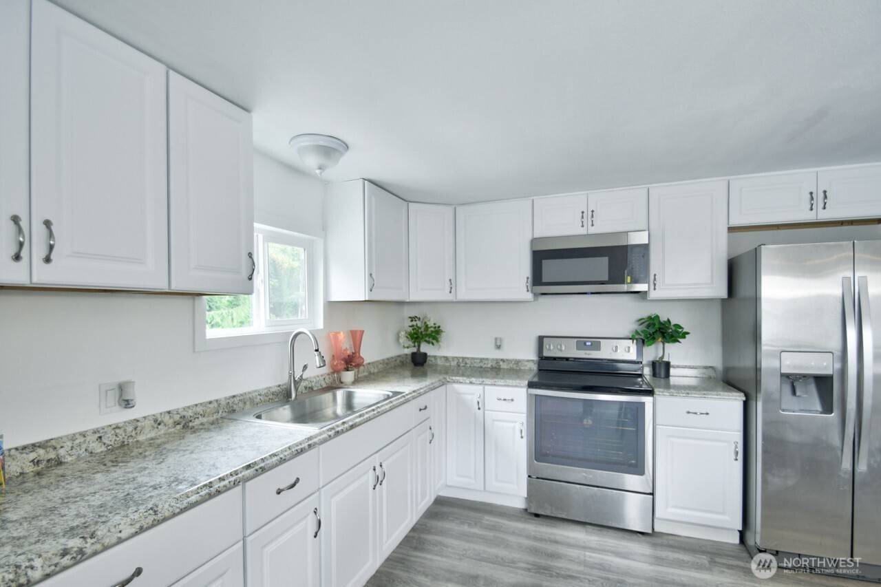 Olalla, WA 98359,15503 Cedar Park RD SE #14