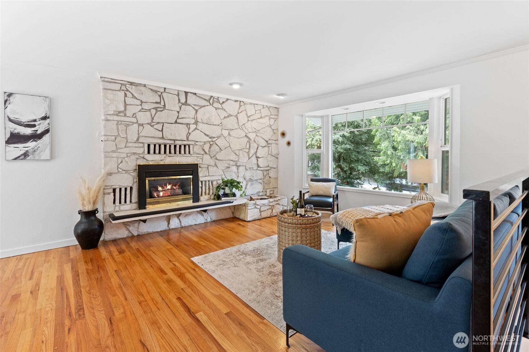 Kirkland, WA 98034,10438 NE 116th ST
