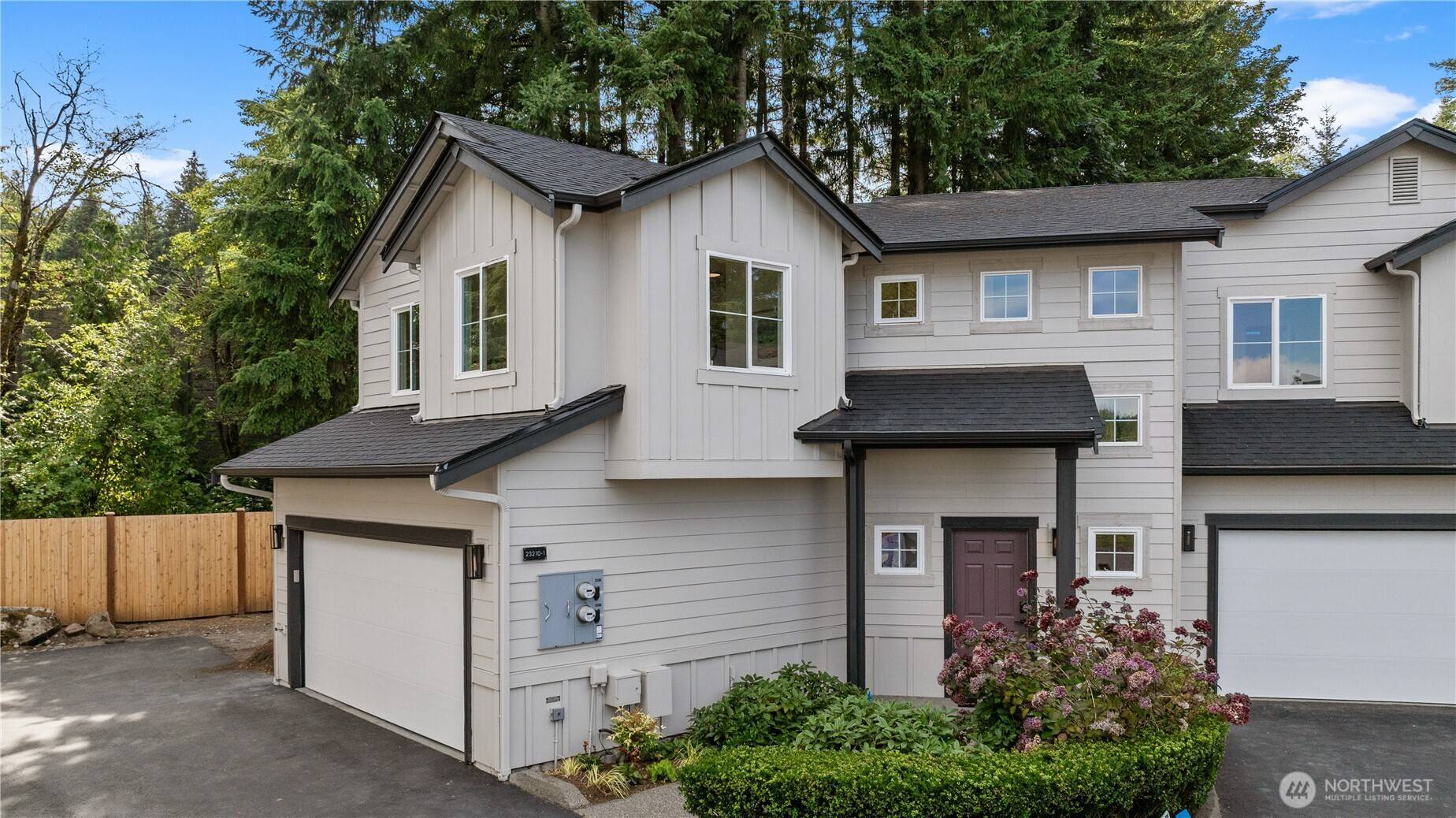 Bothell, WA 98021,23210 Fitzgerald RD #1
