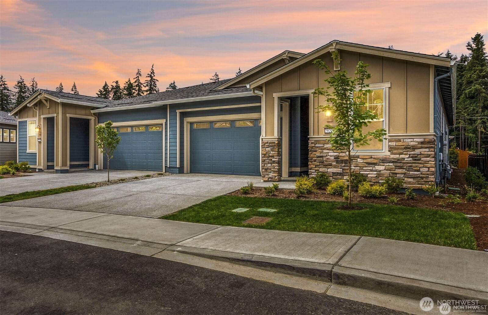 Black Diamond, WA 98010,29209 217th PL SE #30