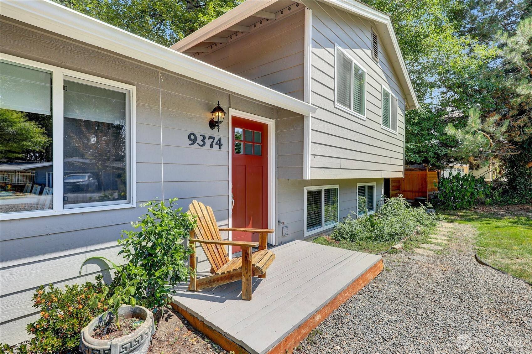 Kirkland, WA 98034,9374 NE 120th PL