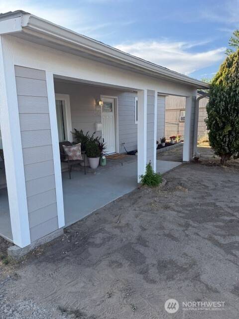 Moses Lake, WA 98837,510 S Juniper DR