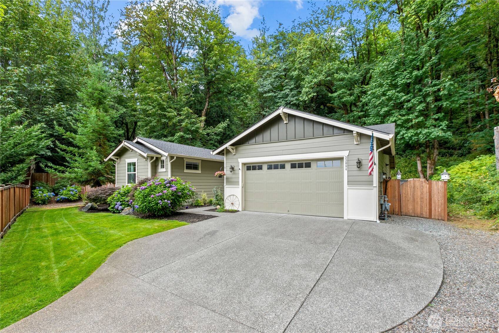 Carnation, WA 98014,33084 NE 52nd ST