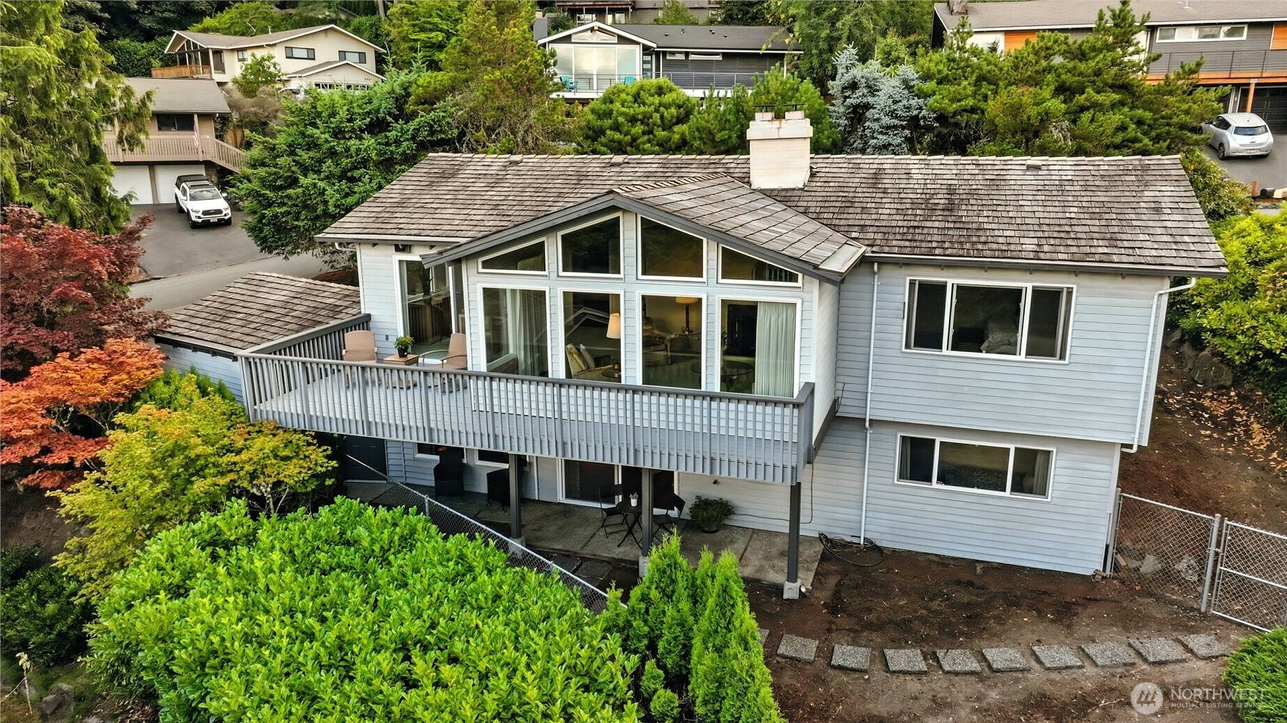 Lake Forest Park, WA 98155,5418 NE 200th PL