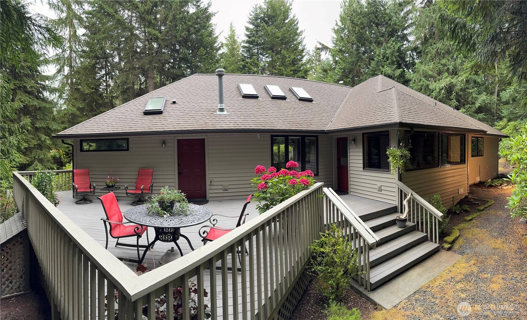 Sequim, WA 98382,201 Buck Loop RD