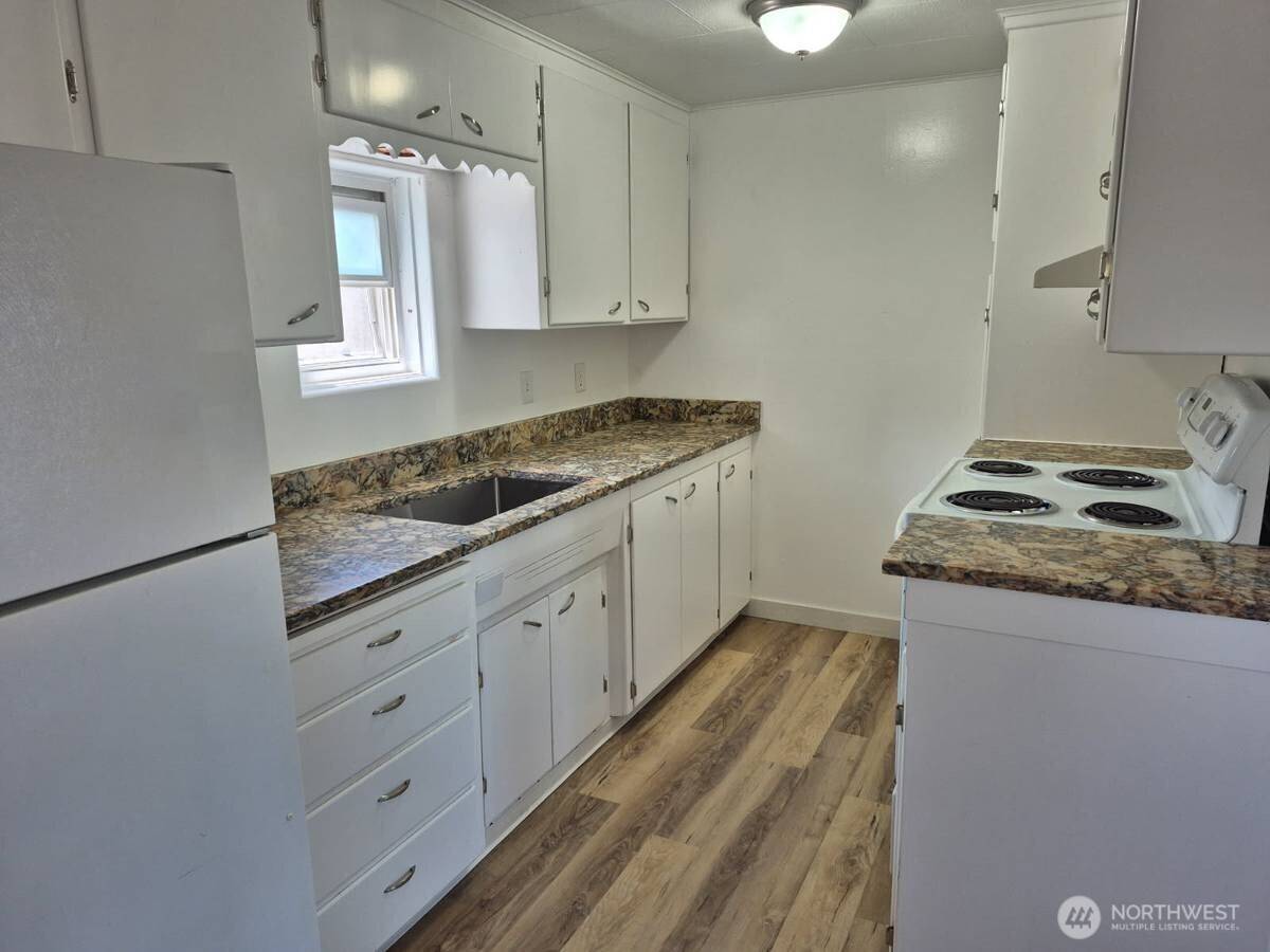 Puyallup, WA 98371,317 7th ST SW #6
