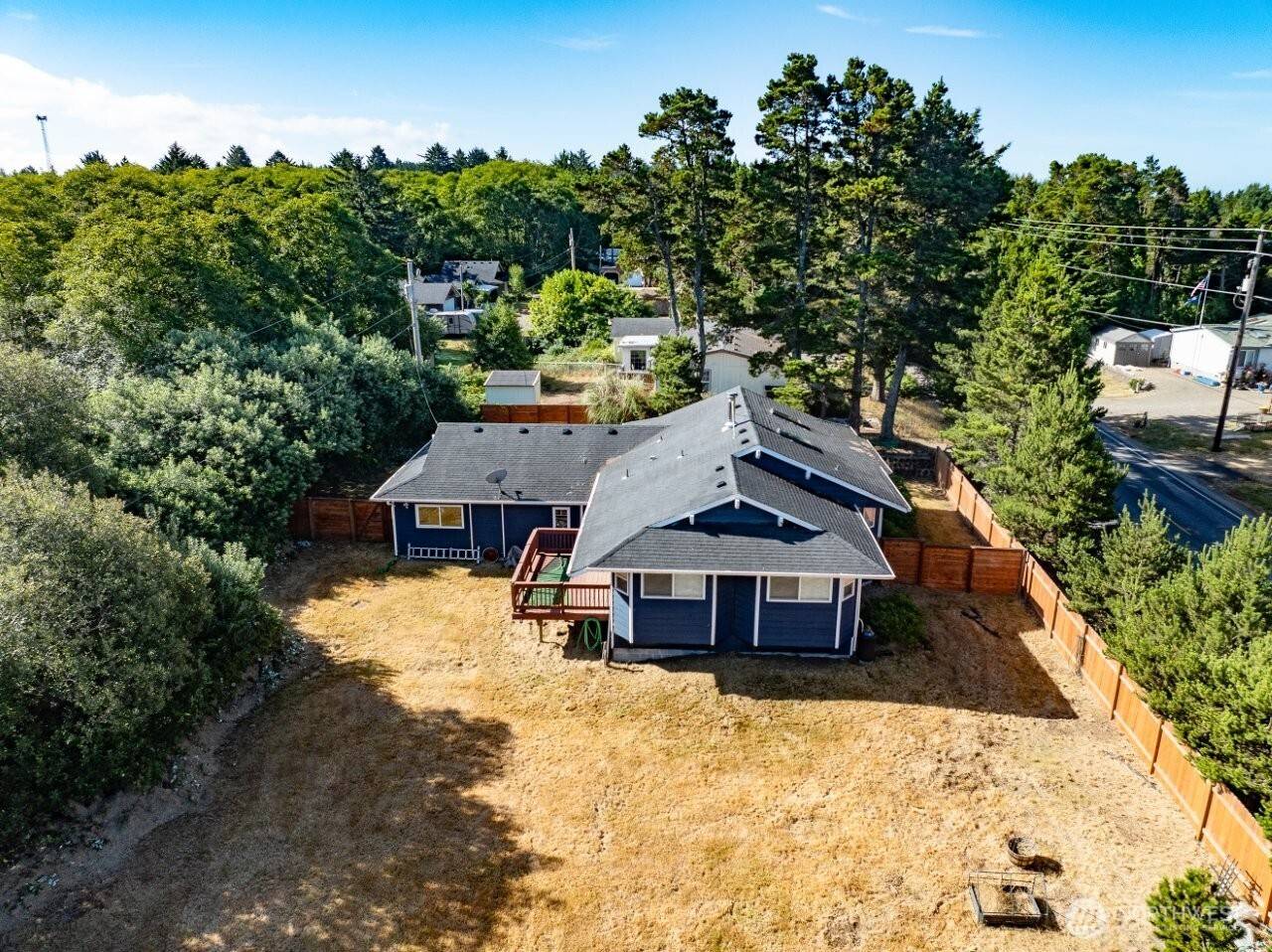 Long Beach, WA 98631,13208 Pacific WAY