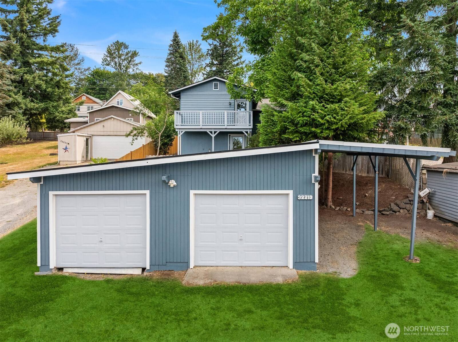 Black Diamond, WA 98010,32213 3rd AVE