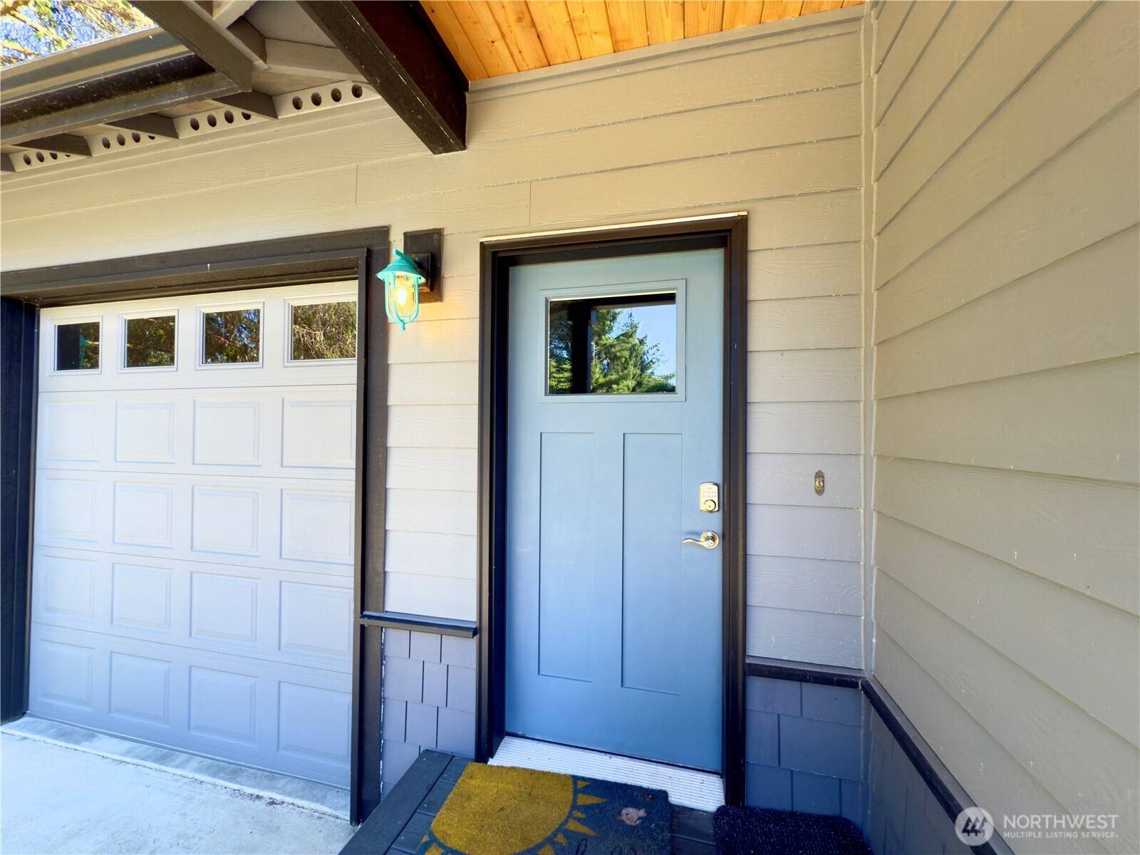 Ocean Shores, WA 98569,308 Mizzen AVE NW
