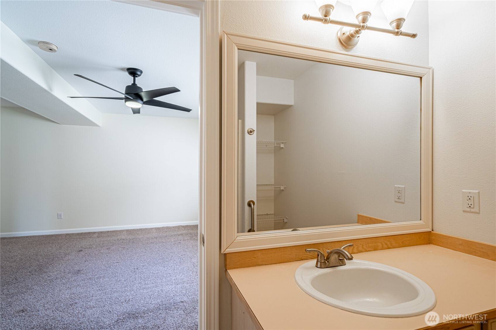 Chelan, WA 98816,2305 W Woodin AVE #2E