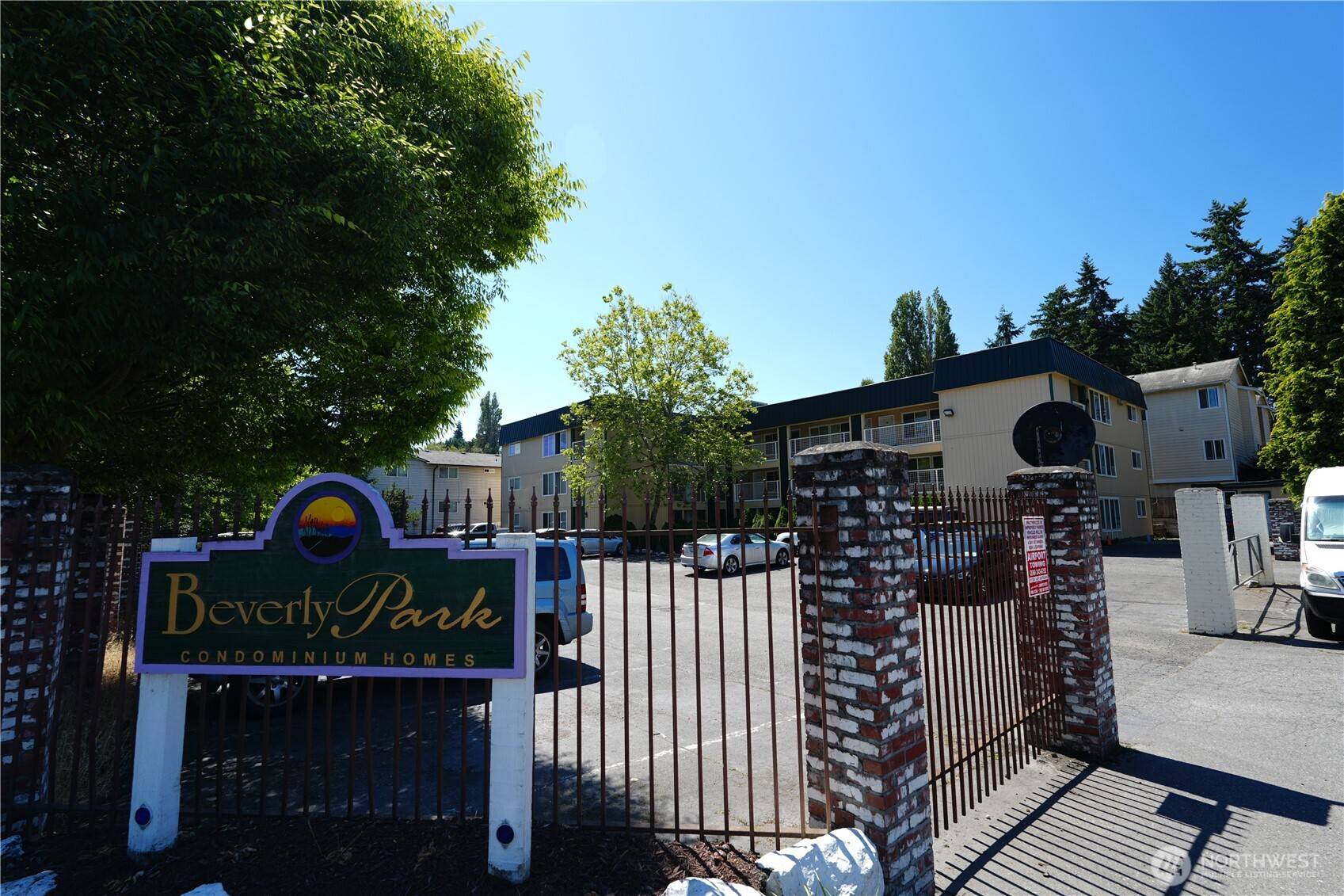 Seattle, WA 98146,101 SW 119th ST #208