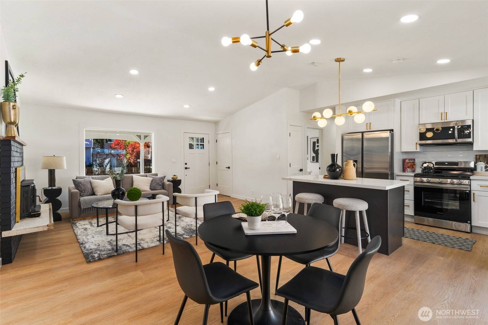 Renton, WA 98056,2608 NE 25th ST