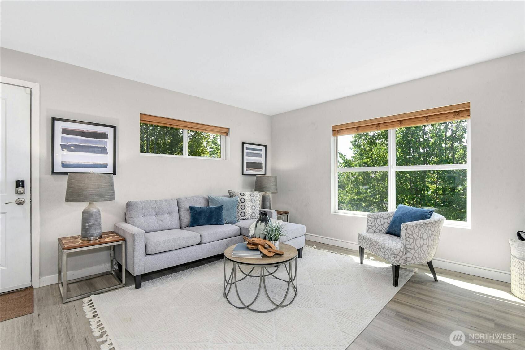 Issaquah, WA 98029,1698 25th PL NE #304