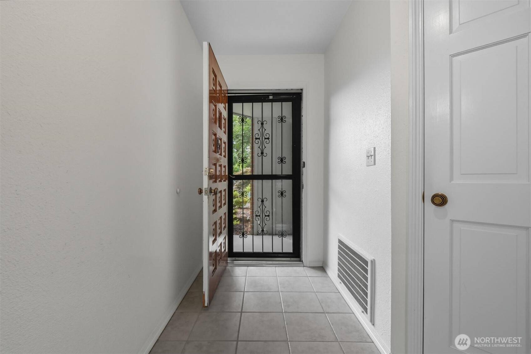 Vancouver, WA 98662,8900 NE 36th ST #1