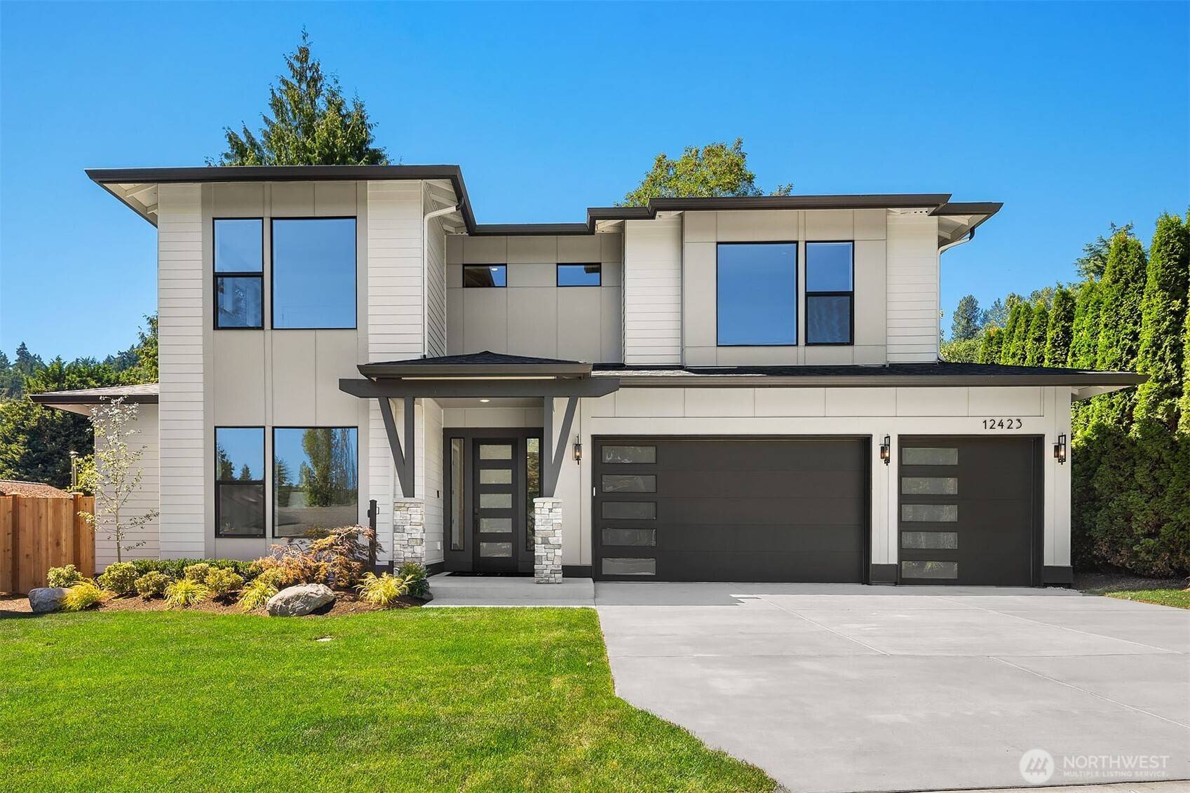 Kirkland, WA 98034,12423 94th AVE NE