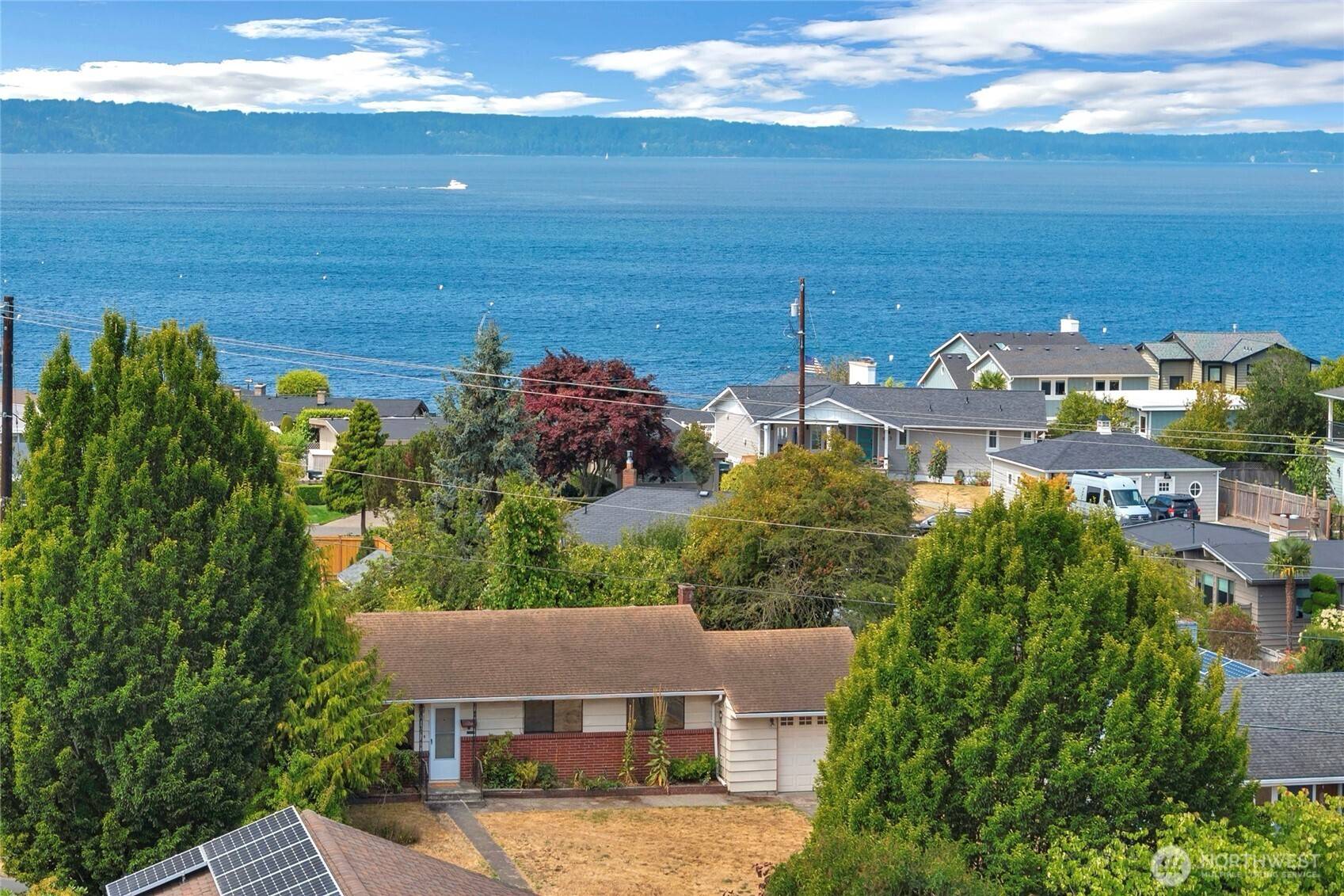 Edmonds, WA 98020,611 3rd AVE N