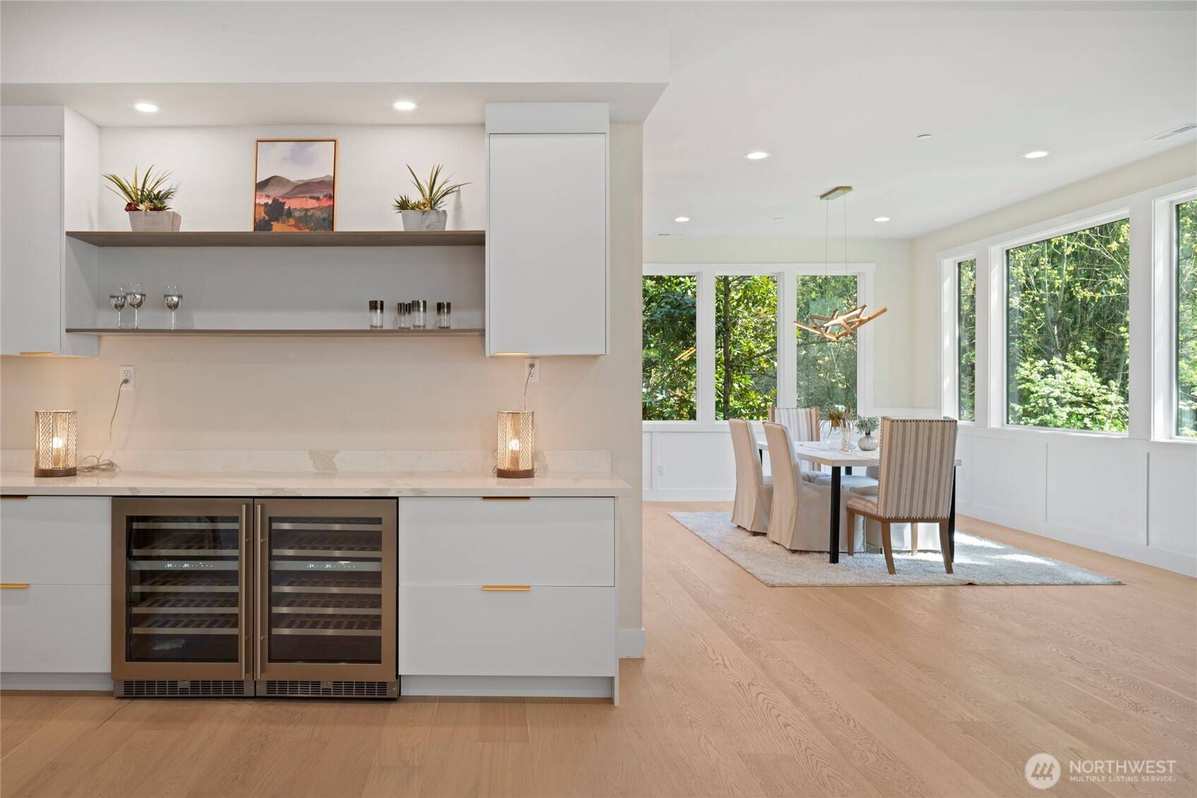 Bellevue, WA 98004,955 103rd AVE SE