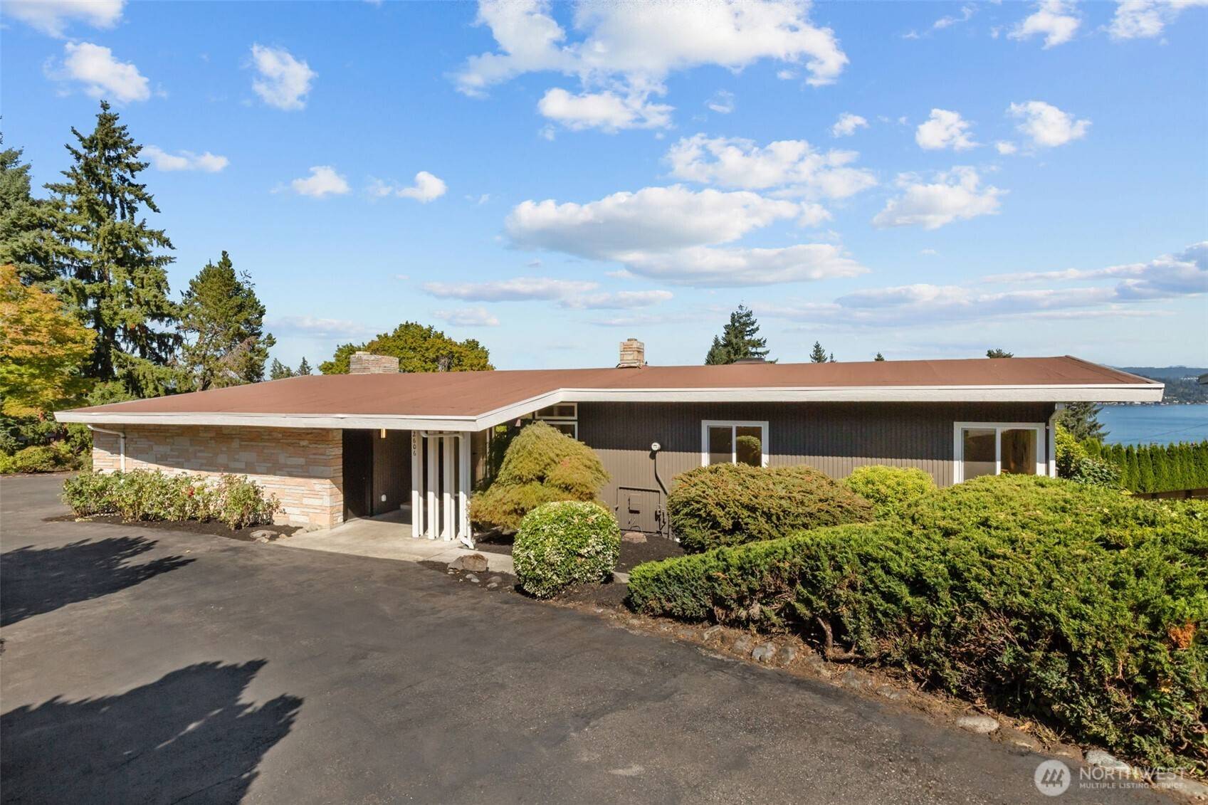 Bellevue, WA 98008,2606 170th AVE SE