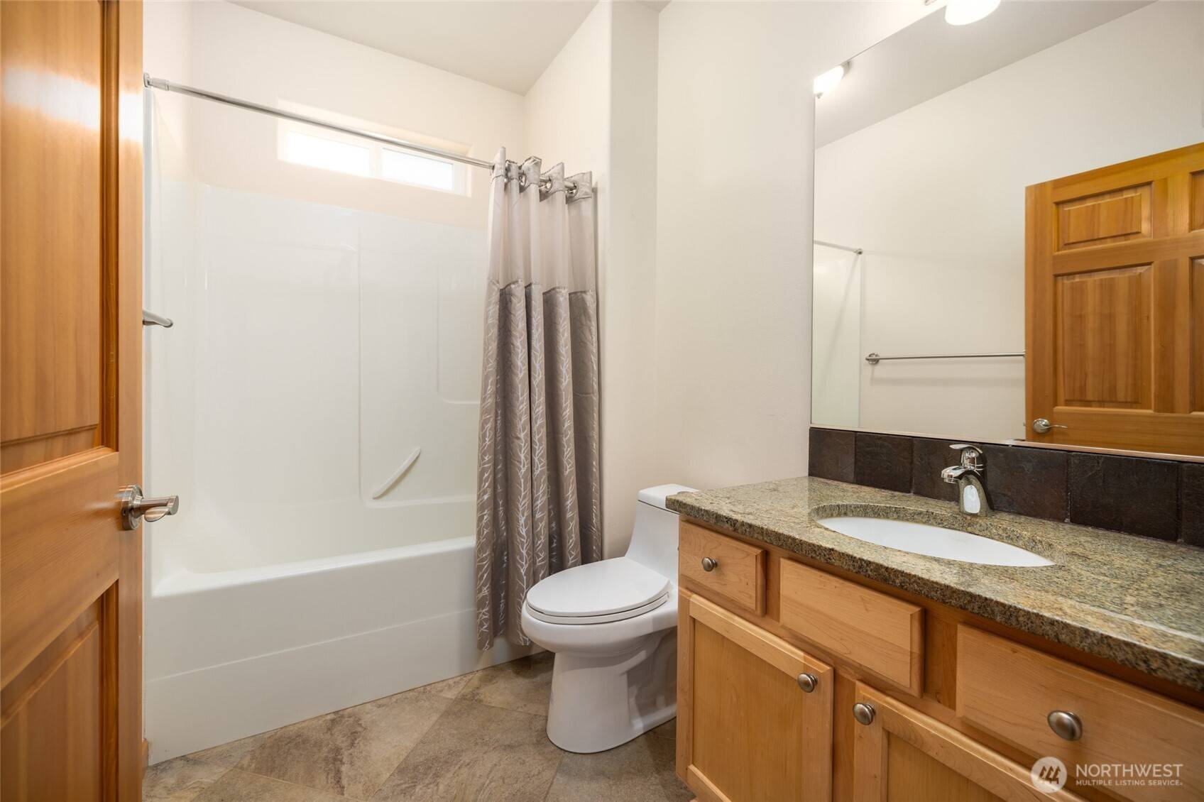 Mount Vernon, WA 98274,1716 Grand AVE