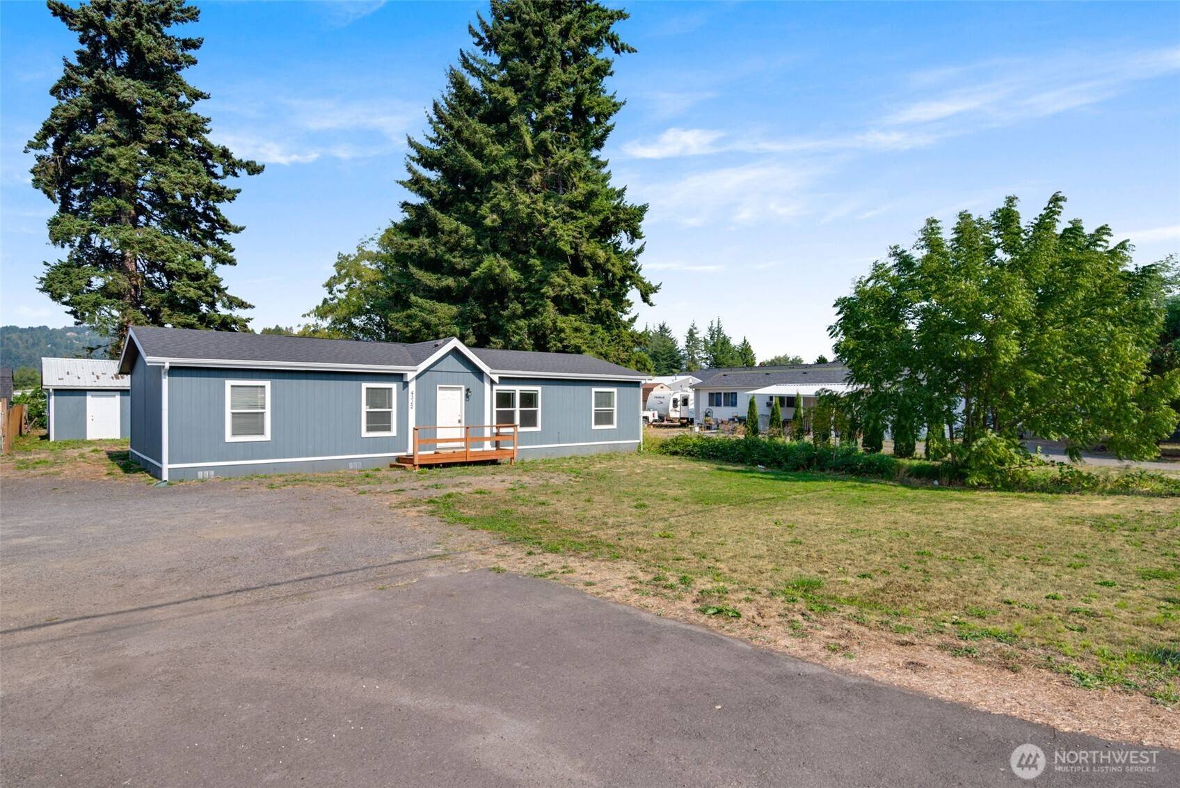 Longview, WA 98632,4322 Ocean Beach HWY