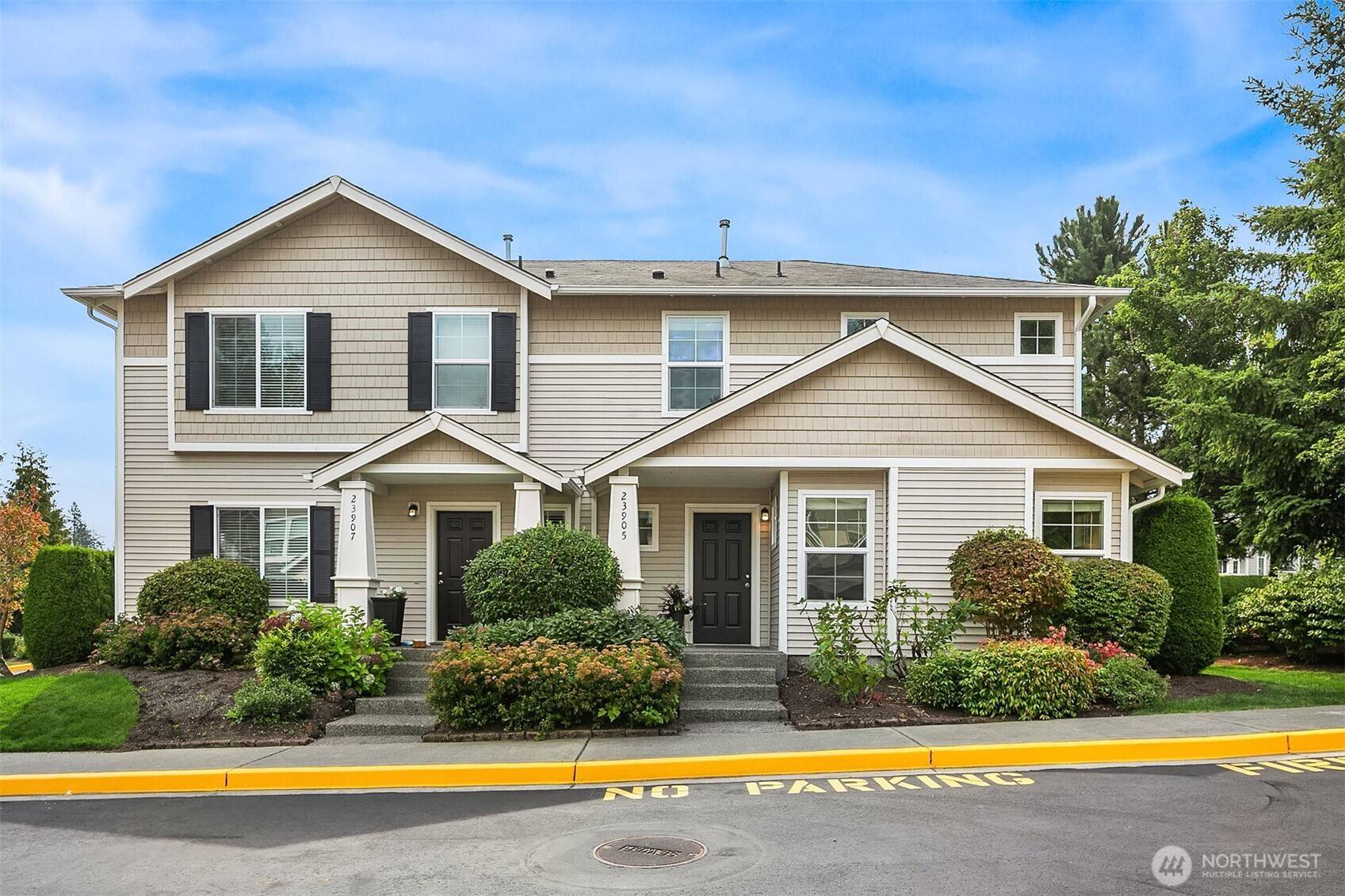 Redmond, WA 98053,23905 NE 113th LN #4