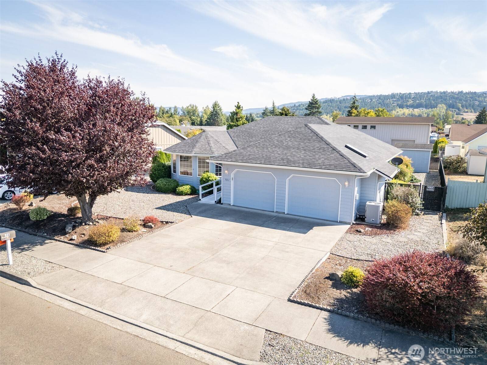 Sequim, WA 98382,921 E Willow ST