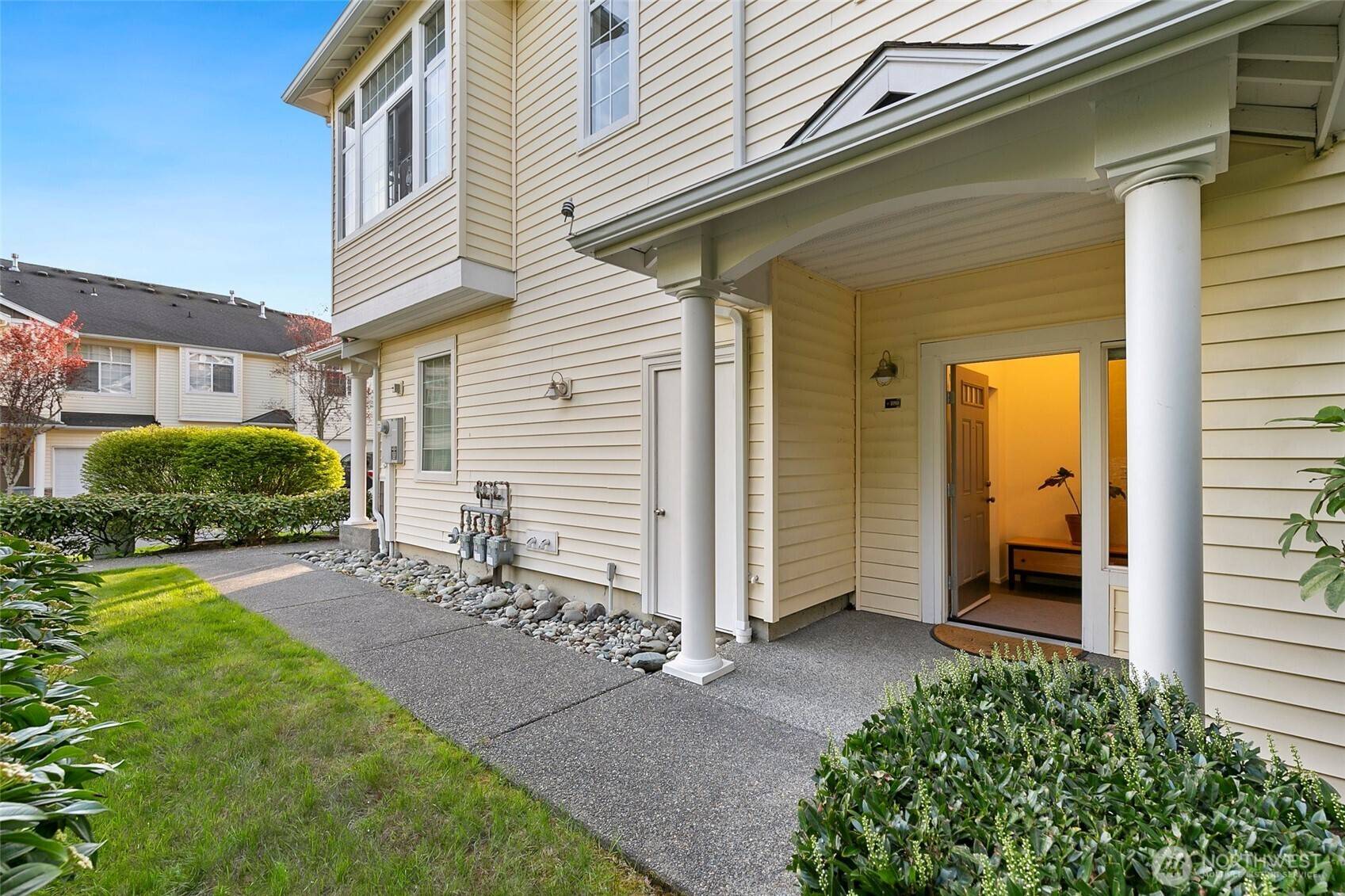 Sammamish, WA 98075,1855 Trossachs BLVD SE #2702