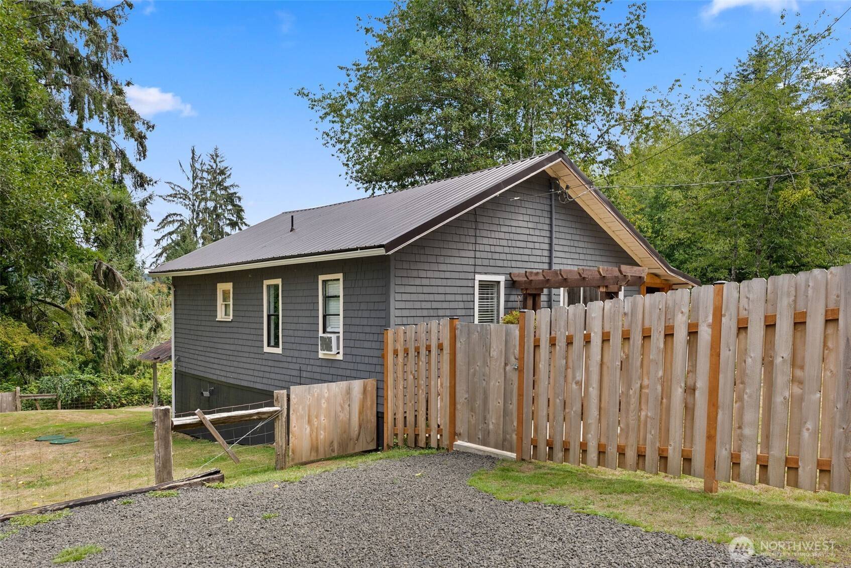 Raymond, WA 98577,257 State Route 6
