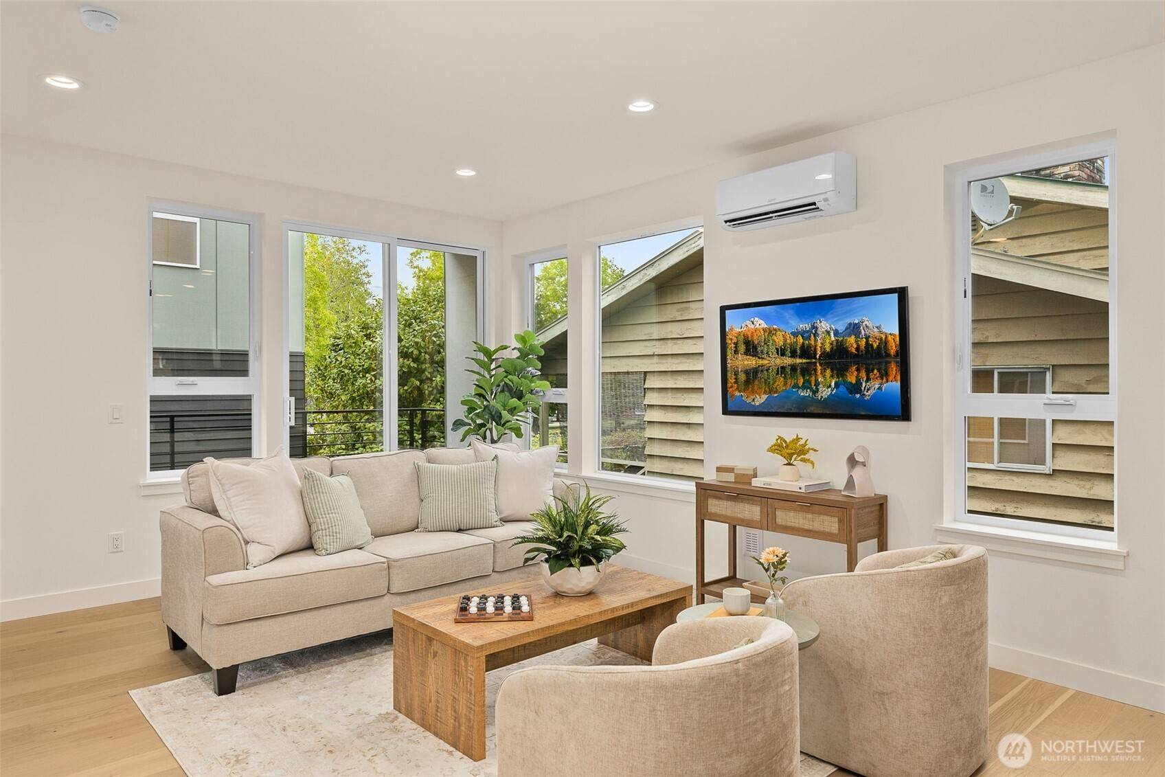 Seattle, WA 98105,5204 Sand Point WAY NE