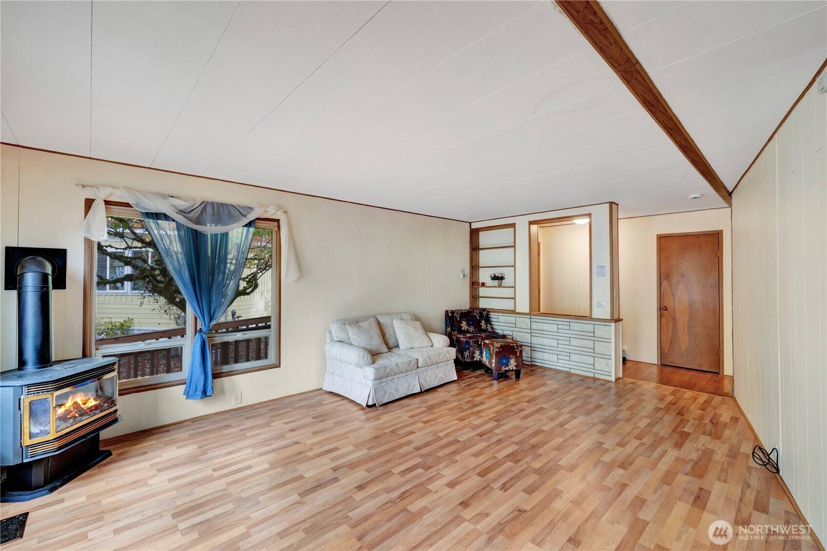 Redmond, WA 98052,18425 NE 95th ST #110