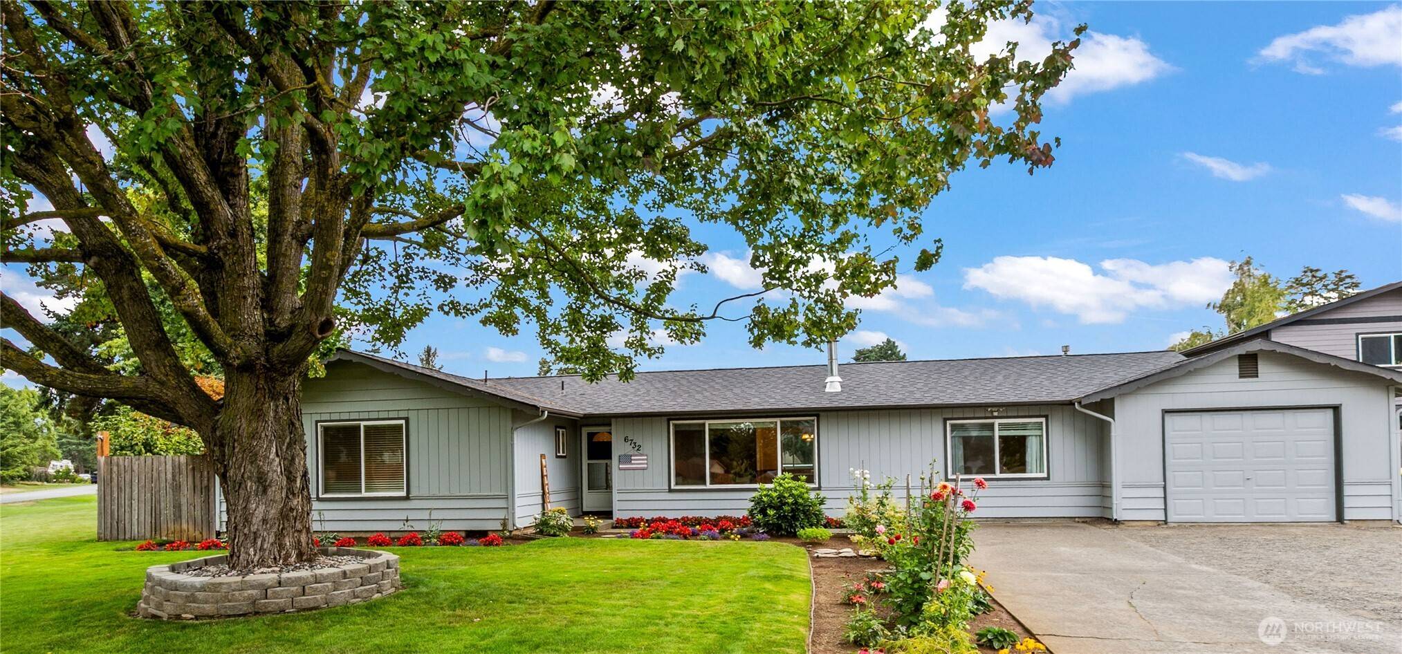 Lynden, WA 98264,6732 La Bello DR