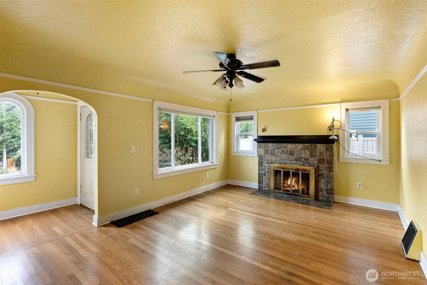 Bremerton, WA 98337,1910 11th ST