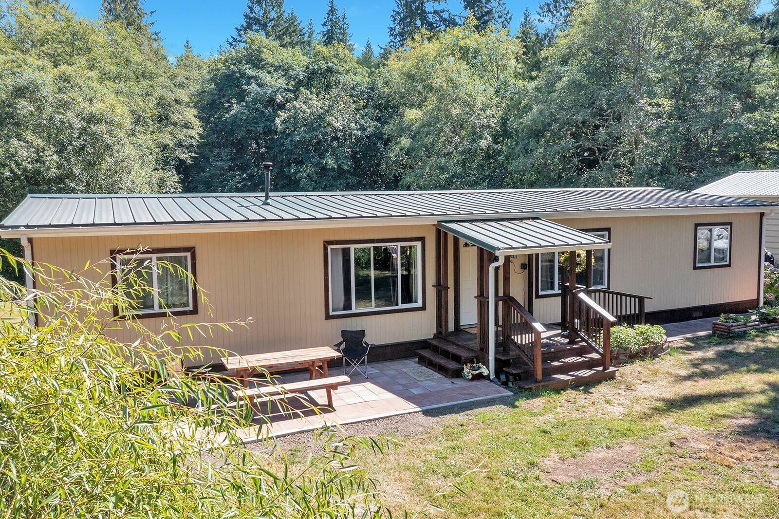 Port Orchard, WA 98367,745 SW JH RD