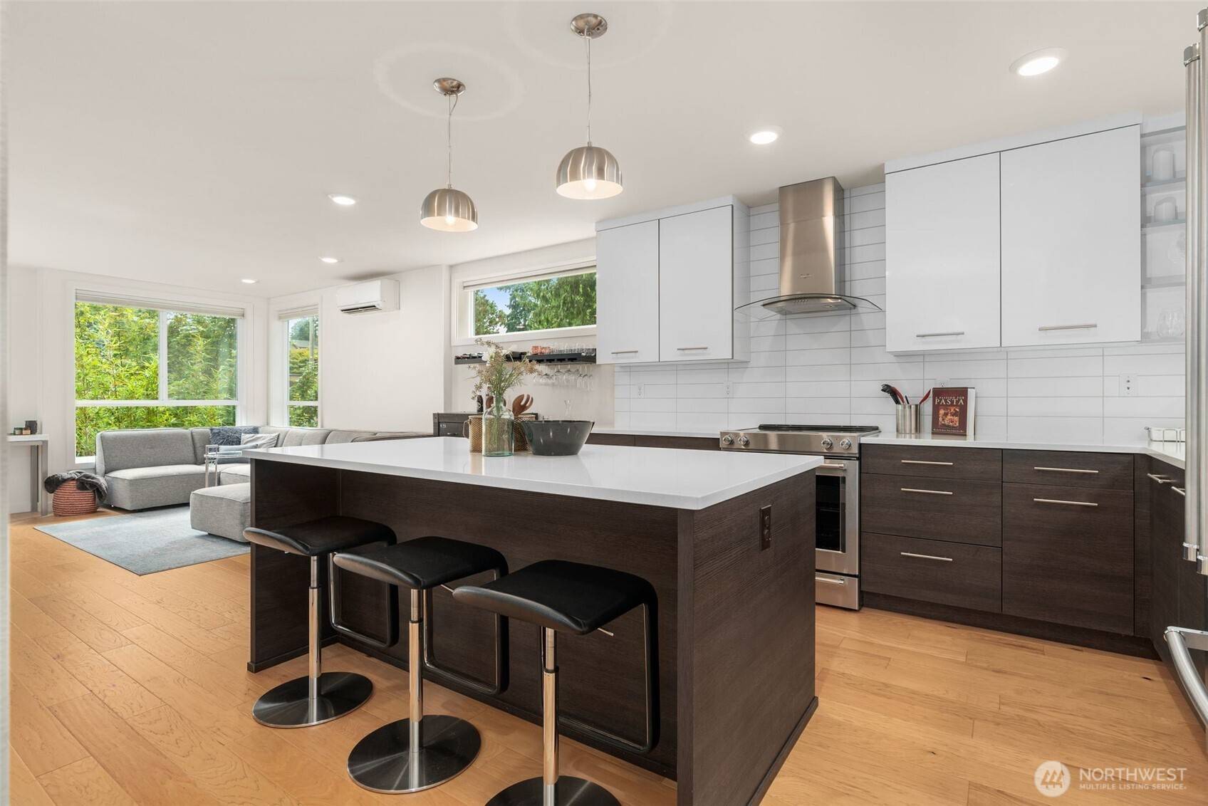 Seattle, WA 98136,5915 Fauntleroy WAY SW #D