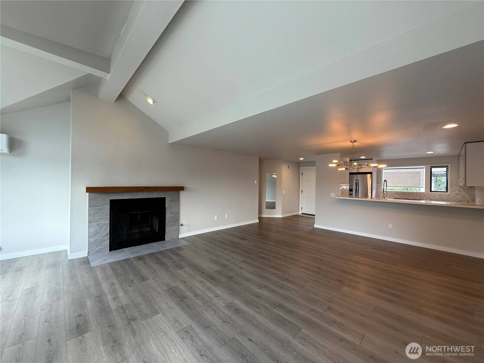 Kenmore, WA 98028,6121 NE 175th ST #A-402