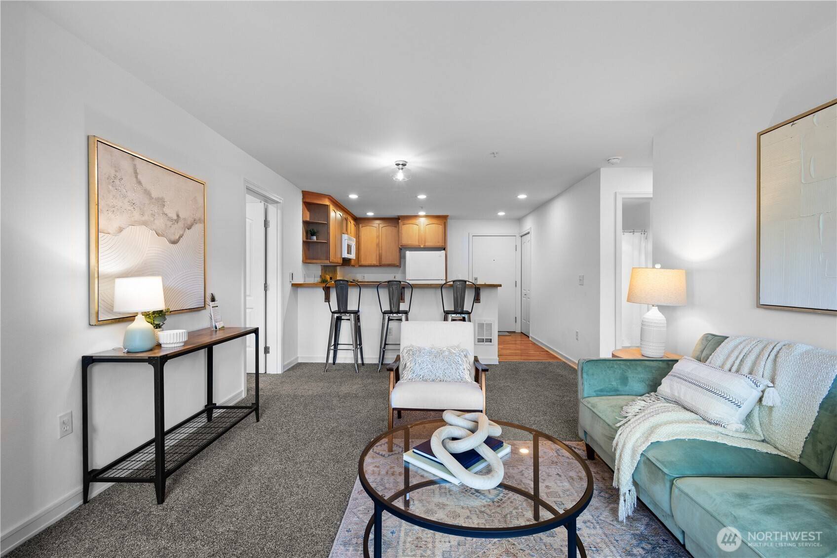 Seattle, WA 98199,3121 W Government WAY #302