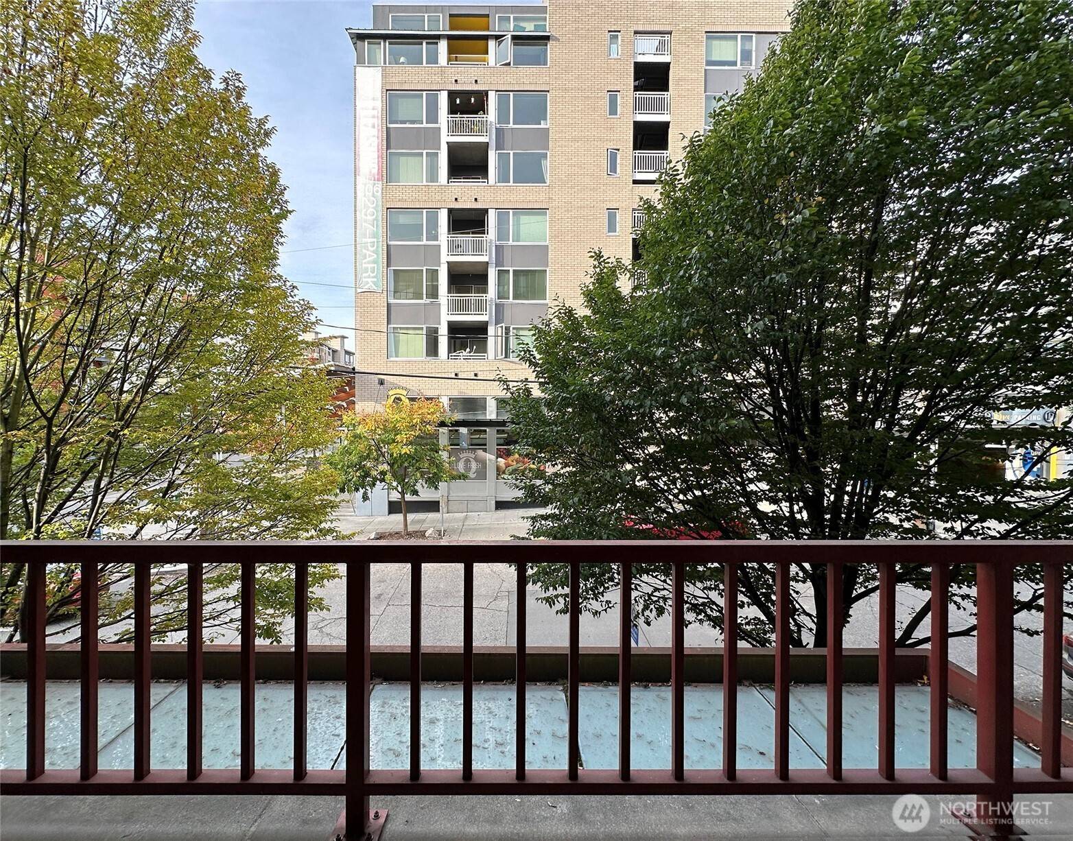 Seattle, WA 98107,5650 24th AVE NW #212