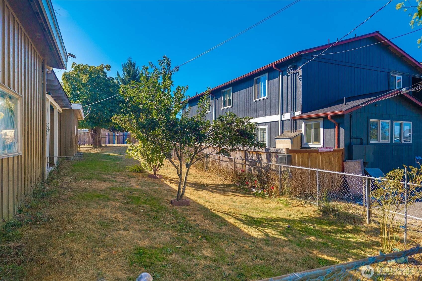 Tacoma, WA 98418,1561 1563 S 35th ST