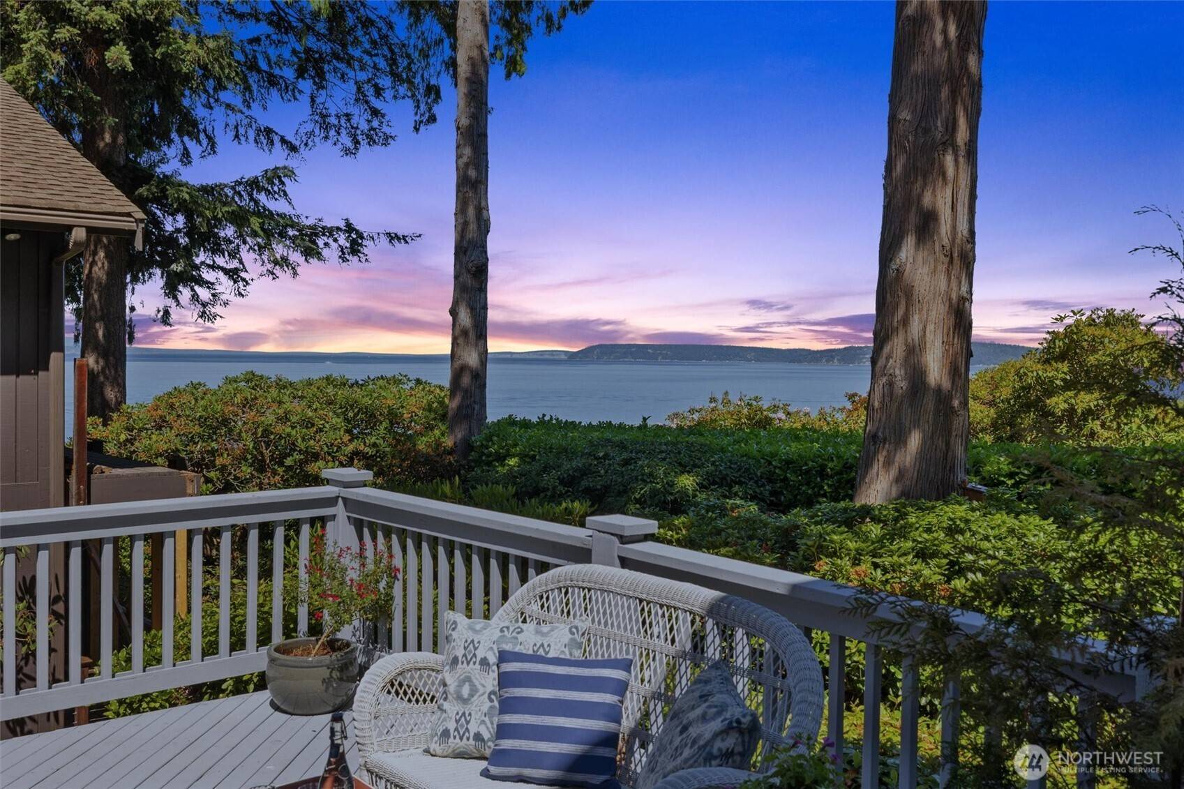 Edmonds, WA 98026,16530 76th AVE W