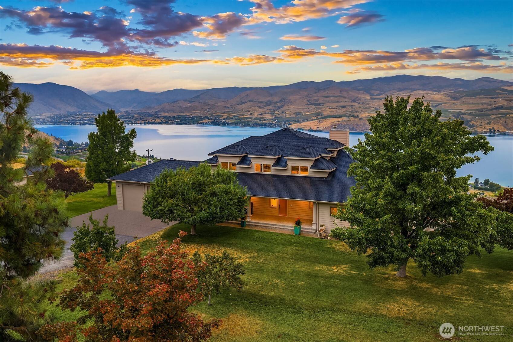 Chelan, WA 98816,450 Hawks Meadow RD