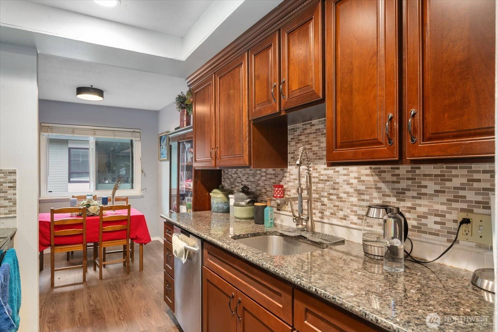 Shoreline, WA 98177,18906 8th AVE NW #313