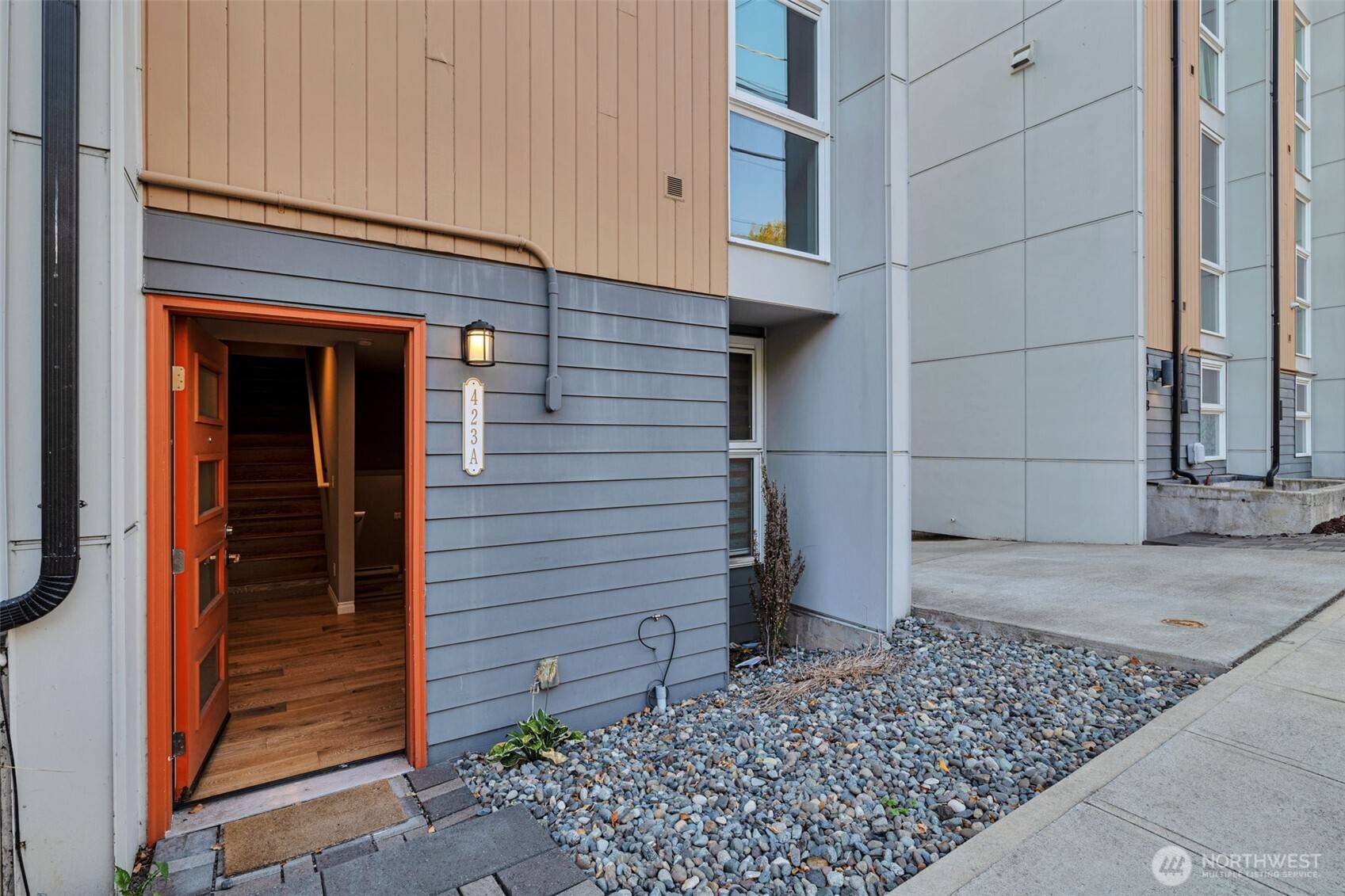 Seattle, WA 98144,423 Martin Luther King Jr WAY S #A