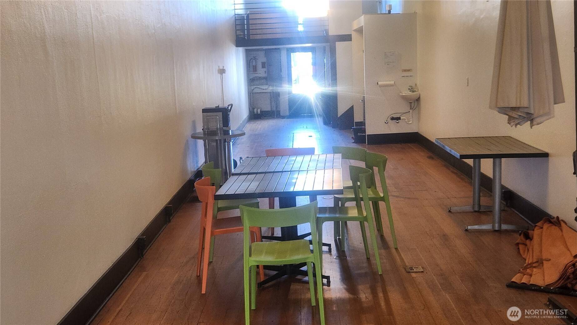 Walla Walla, WA 99362,23 E Main