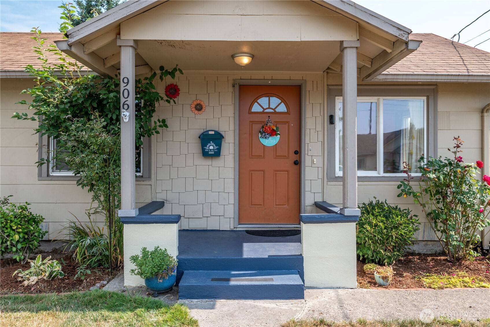 Kelso, WA 98626,906 S 6th AVE