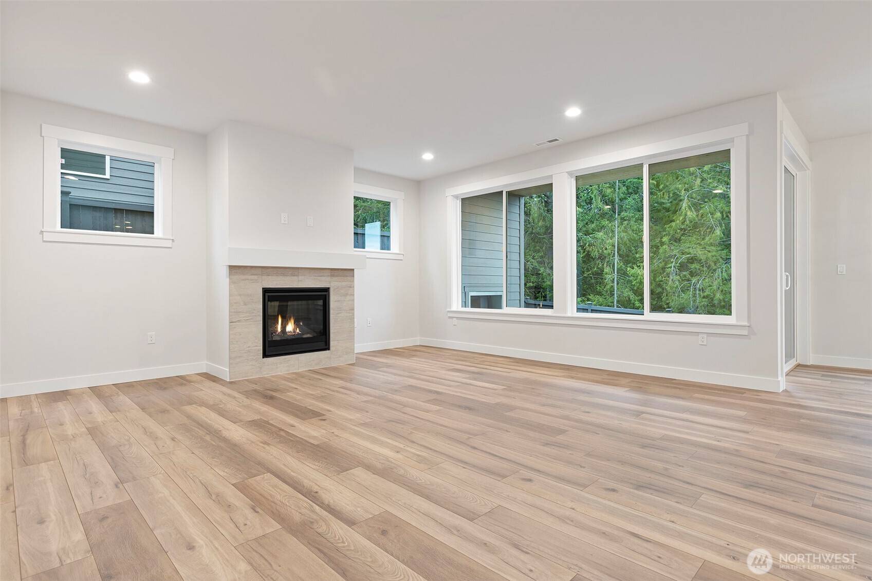 Puyallup, WA 98374,15212 106th AVE E