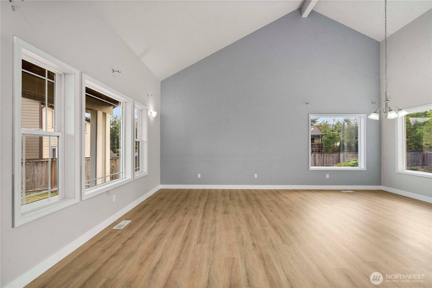 Eatonville, WA 98328,778 Gracie LN W