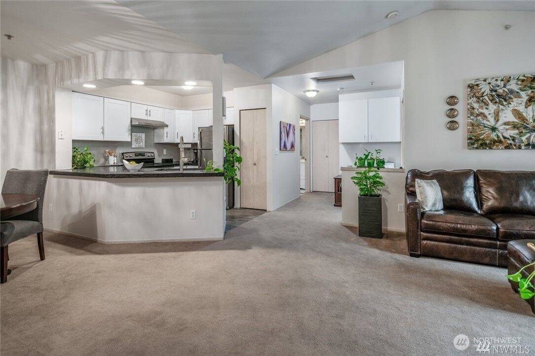 Bothell, WA 98011,15300 112th AVE NE #B308