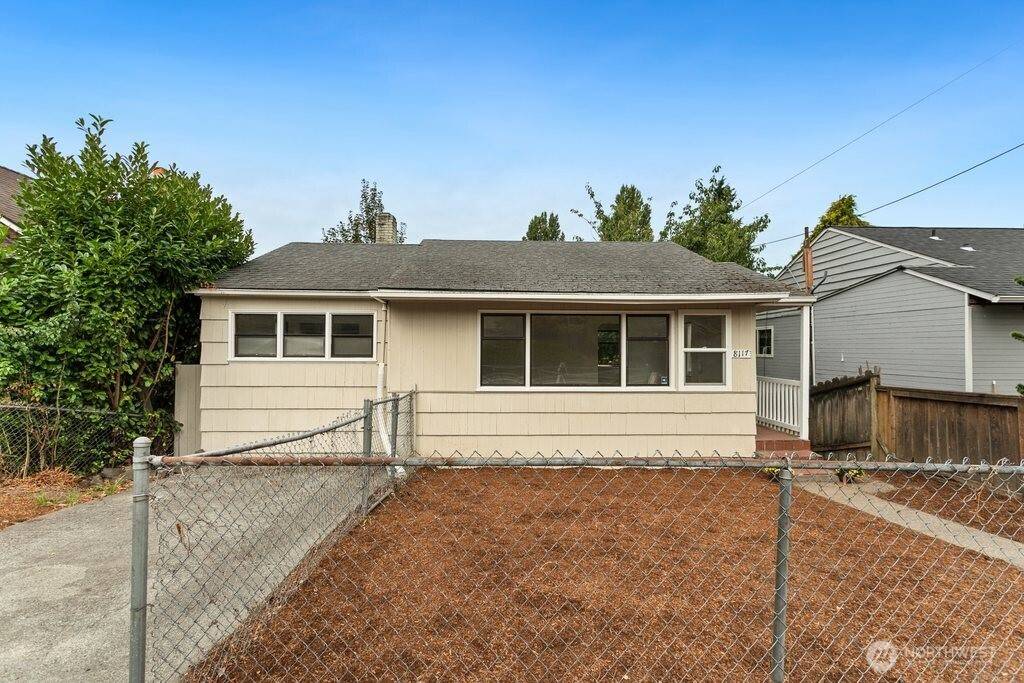 Seattle, WA 98106,8117 16th AVE SW