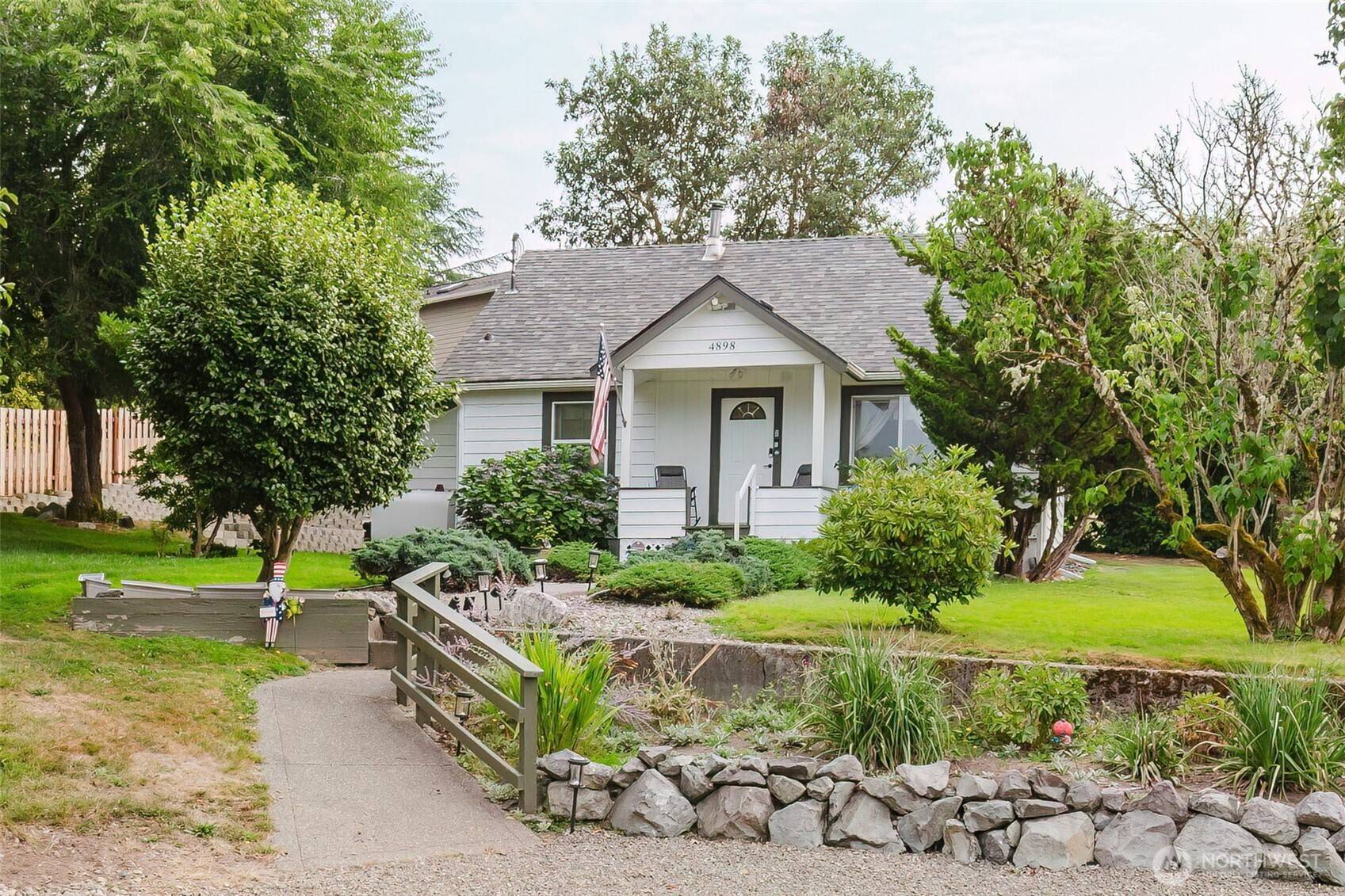 Port Orchard, WA 98366,4898 E Collins RD